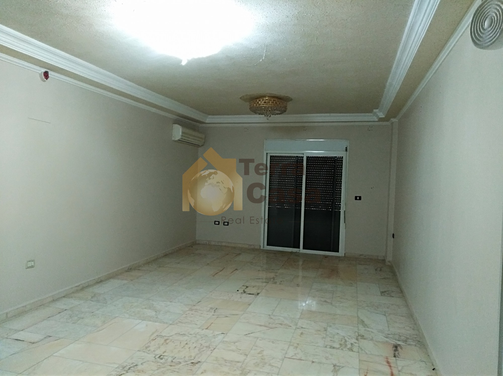 apartment for sale in zahle ksara fully decorated .