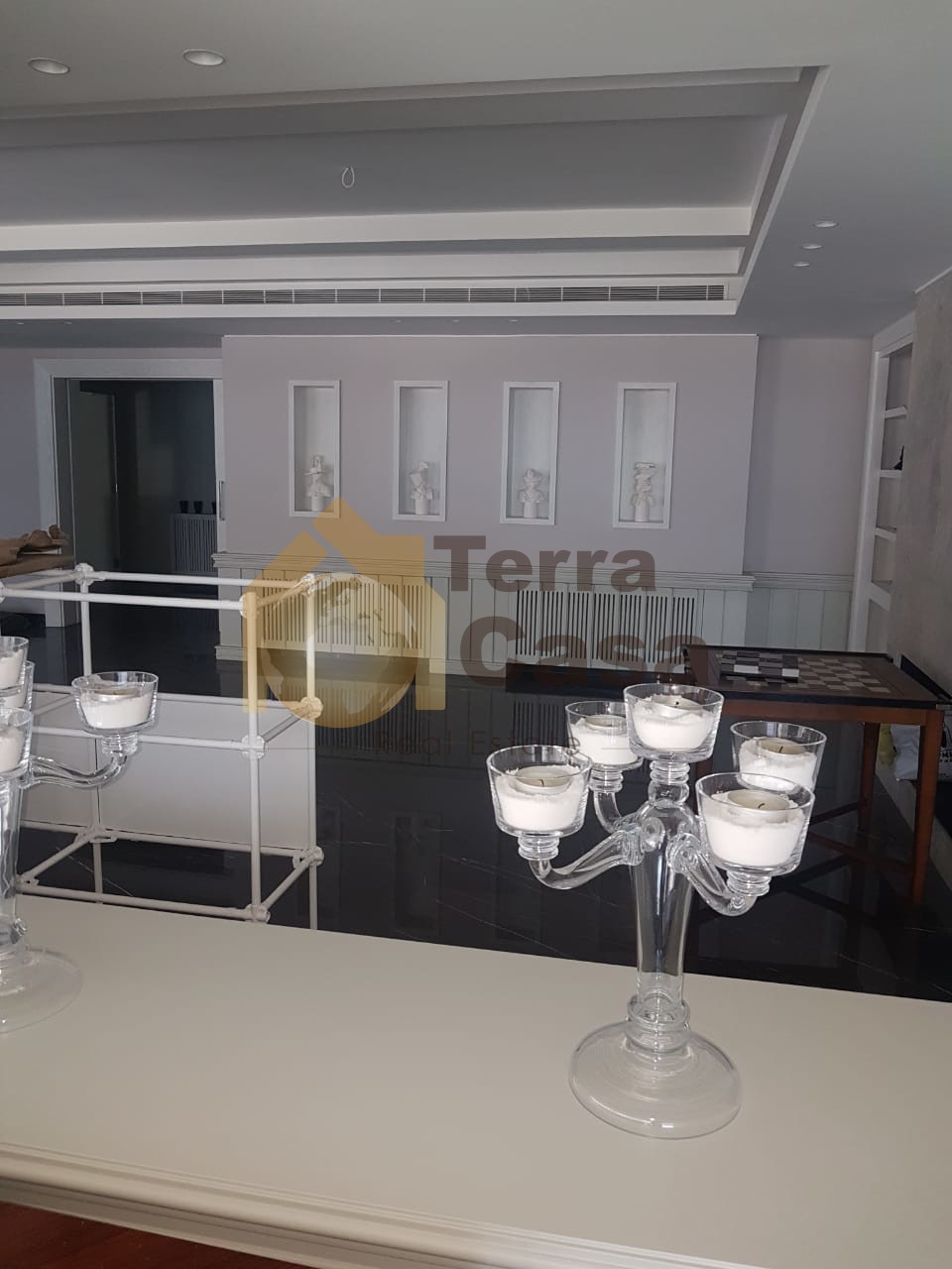 kfarhbab luxurious apartment fully decorated with huge garden Ref#1265