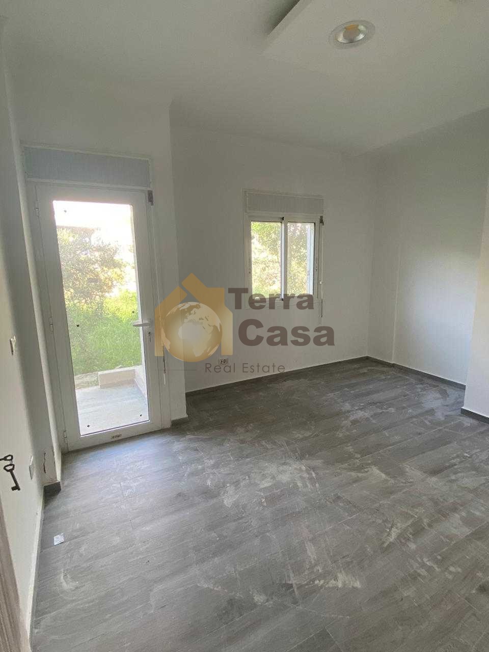 amchit brand new apartment open view cash payment. Ref# 2826