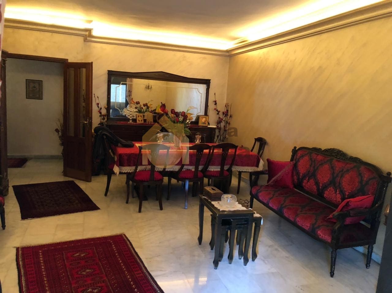 Fully decorated and furnished apartment nice location cash payment. Ref#3427