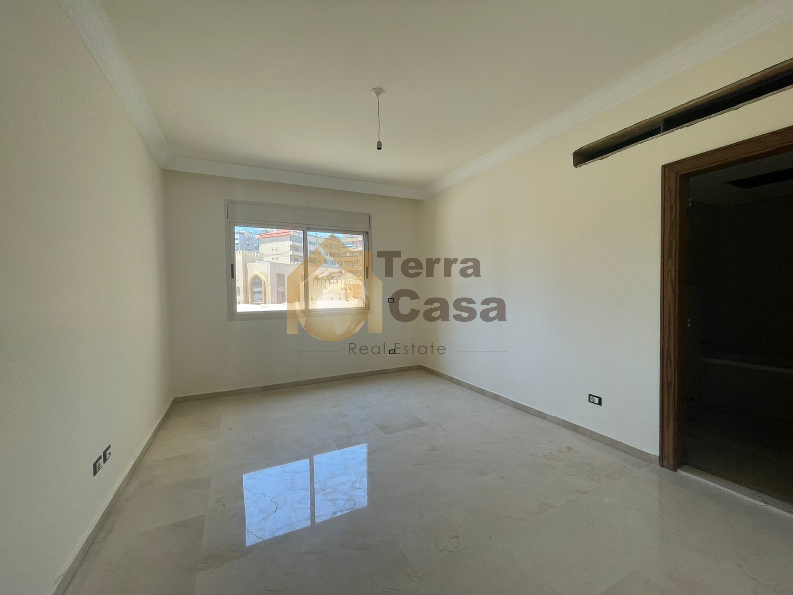 ramlet el bayda luxurious new apartment for sale .